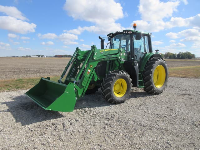 Image of John Deere 6120M equipment image 1