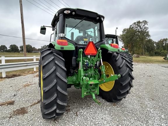Image of John Deere 6120M equipment image 2
