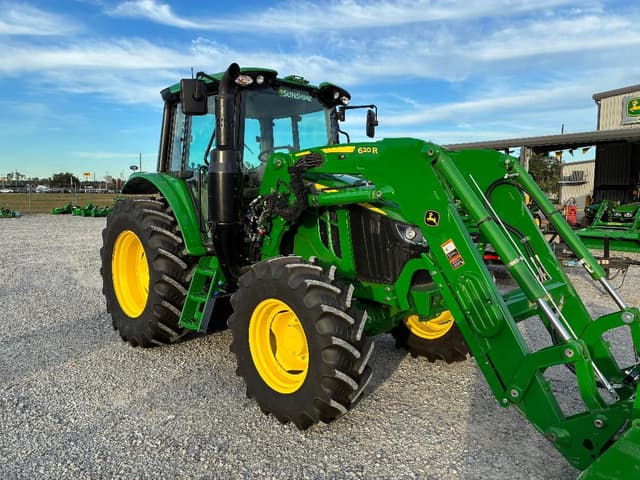 Image of John Deere 6120M equipment image 1