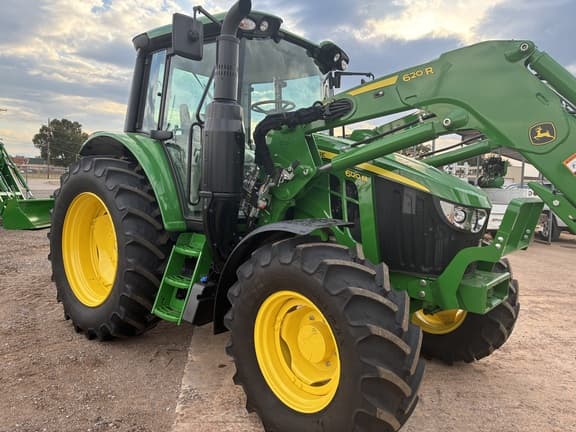 Image of John Deere 6120M equipment image 2