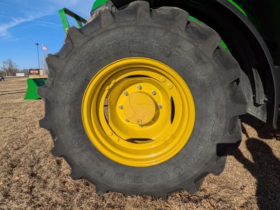 Image of John Deere 6120M equipment image 4