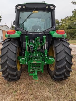 Image of John Deere 6120M equipment image 3