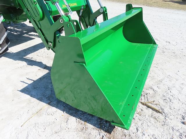 Image of John Deere 6120M equipment image 4