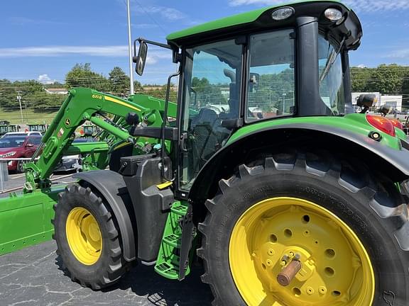 Image of John Deere 6120M equipment image 3