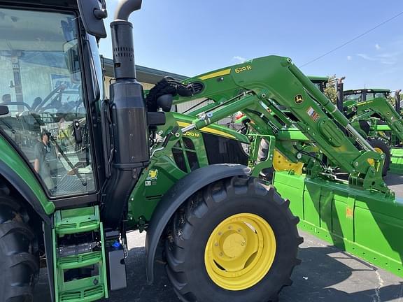 Image of John Deere 6120M equipment image 2
