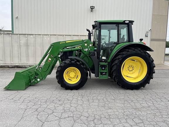 Image of John Deere 6120M equipment image 1