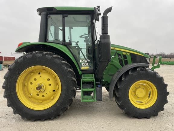 Image of John Deere 6120M equipment image 4