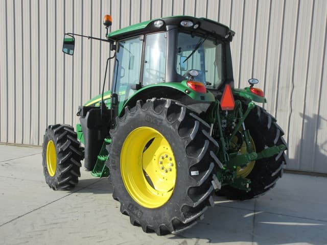 Image of John Deere 6120M equipment image 4