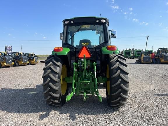 Image of John Deere 6120M equipment image 3