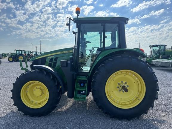 Image of John Deere 6120M equipment image 1