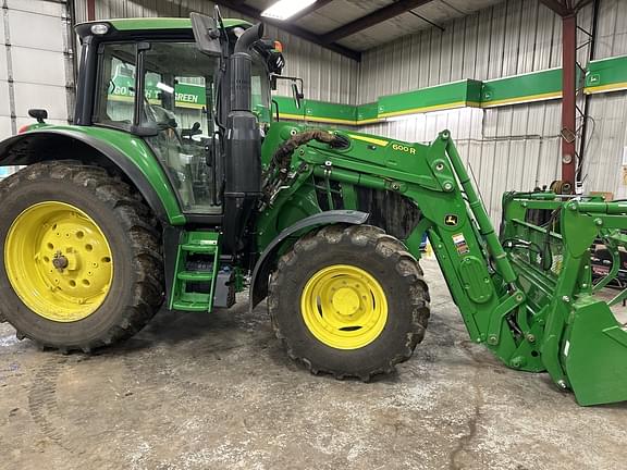 Image of John Deere 6120M equipment image 1