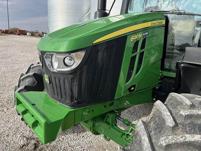 Image of John Deere 6120M equipment image 2