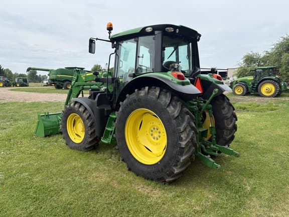 Image of John Deere 6120M equipment image 3