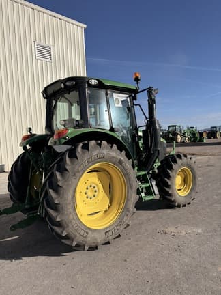 Image of John Deere 6120M equipment image 4