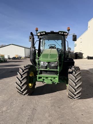 Image of John Deere 6120M equipment image 1