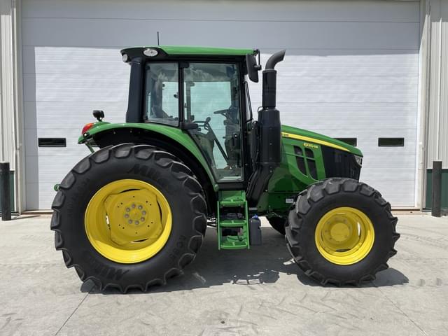 Image of John Deere 6120M equipment image 3
