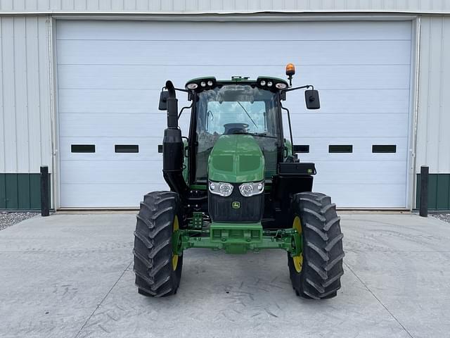 Image of John Deere 6120M equipment image 1