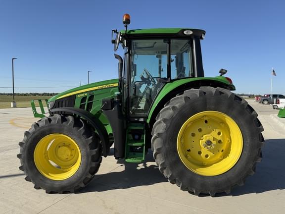 Image of John Deere 6120M equipment image 3