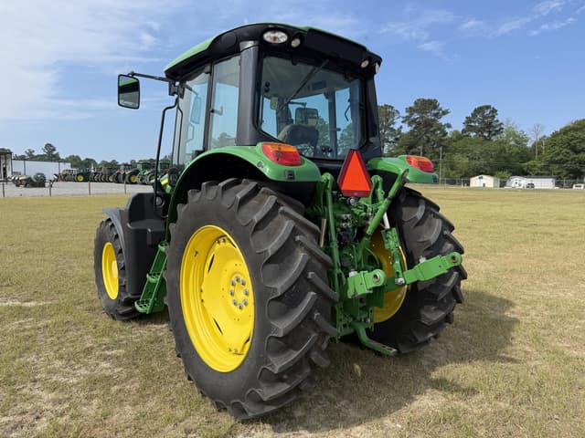 Image of John Deere 6120M equipment image 2