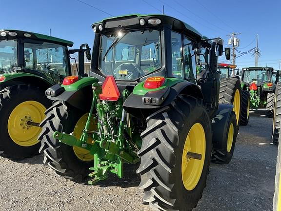 Image of John Deere 6120M equipment image 2