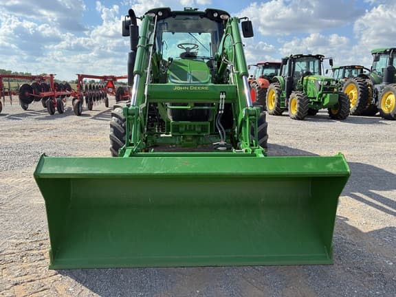 Image of John Deere 6120M equipment image 1