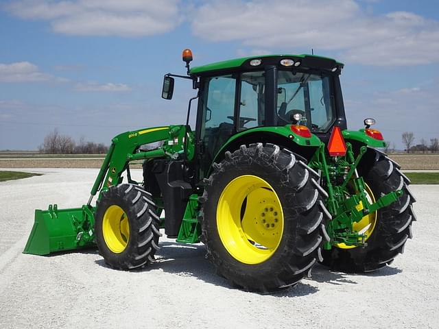 Image of John Deere 6120M equipment image 4