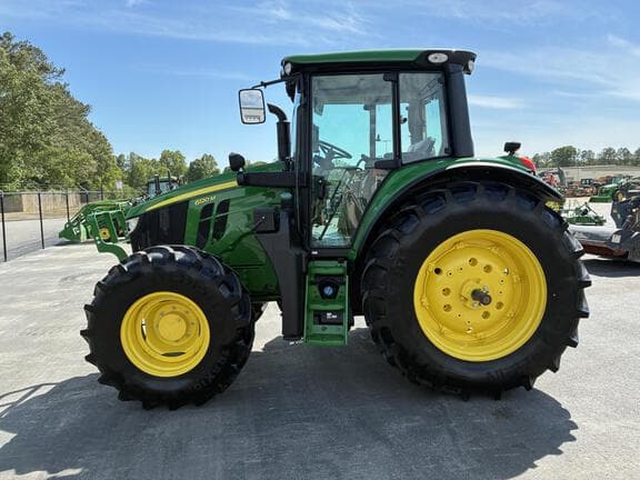 Image of John Deere 6120M equipment image 3