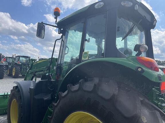 Image of John Deere 6120M equipment image 1