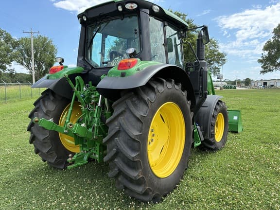 Image of John Deere 6120M equipment image 4