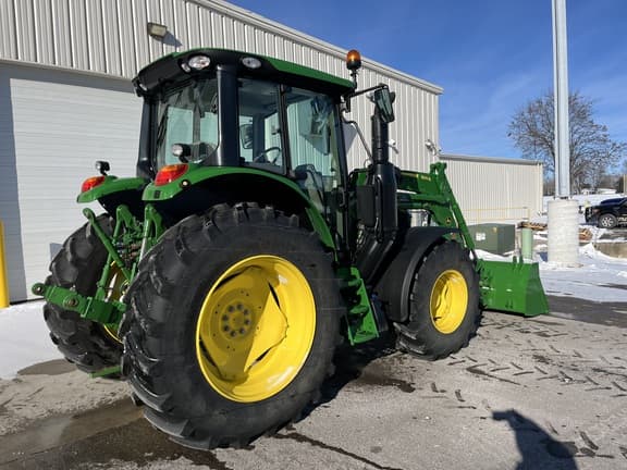 Image of John Deere 6120M equipment image 2
