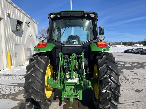 Image of John Deere 6120M equipment image 3