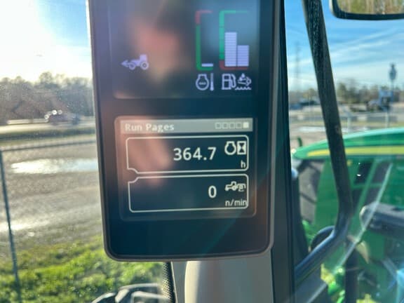 Image of John Deere 6120M equipment image 1