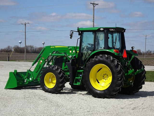Image of John Deere 6120M equipment image 2