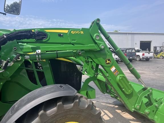 Image of John Deere 6120M equipment image 4