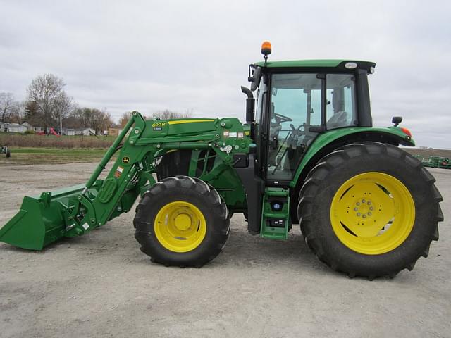 Image of John Deere 6120M equipment image 1