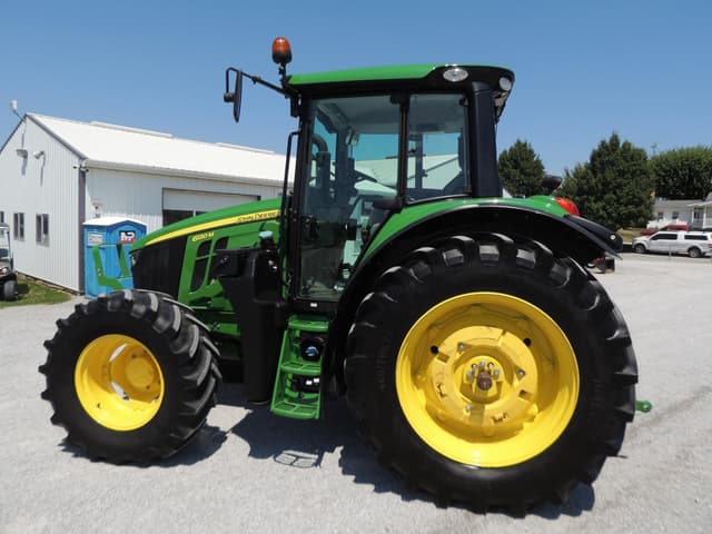 Image of John Deere 6120M equipment image 1