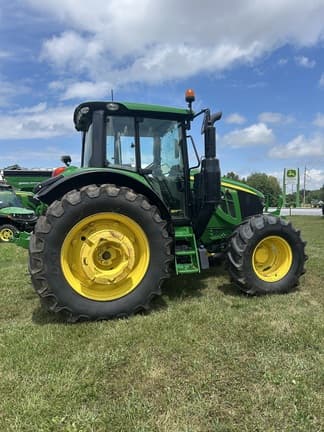 Image of John Deere 6120M equipment image 2