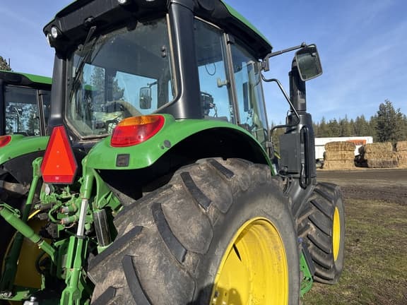 Image of John Deere 6120M equipment image 2