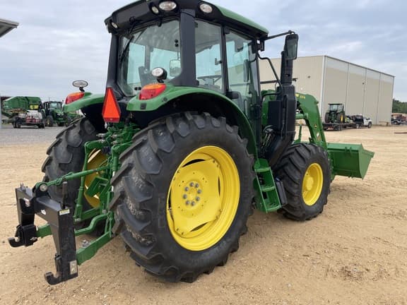 Image of John Deere 6120M equipment image 1