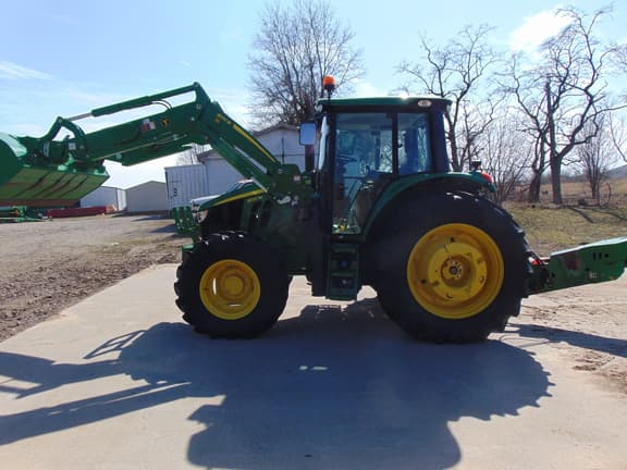 Image of John Deere 6120M equipment image 3