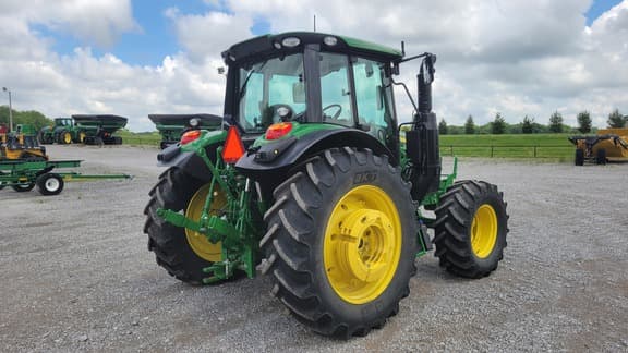 Image of John Deere 6120M equipment image 4