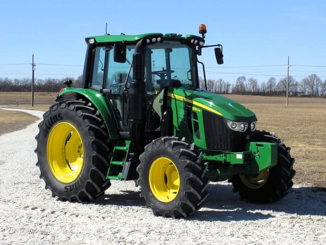 Image of John Deere 6120M equipment image 1