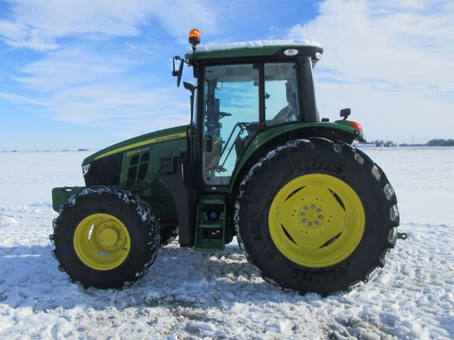 Image of John Deere 6120M equipment image 2