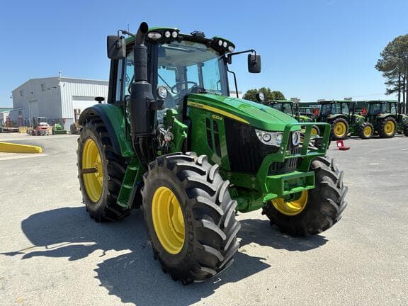 Image of John Deere 6120M equipment image 3