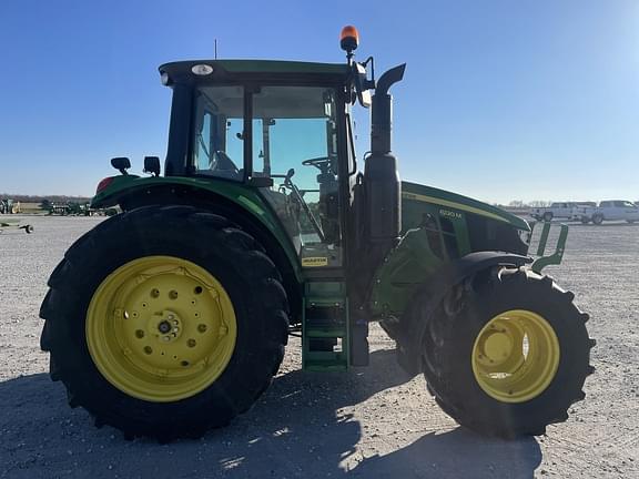 Image of John Deere 6120M equipment image 3