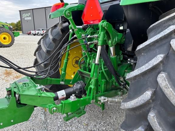 Image of John Deere 6120M equipment image 3