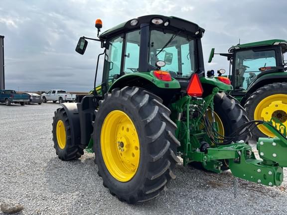 Image of John Deere 6120M equipment image 2
