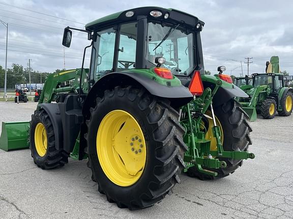 Image of John Deere 6120M equipment image 2