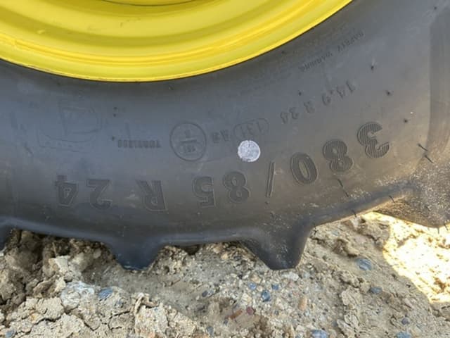 Image of John Deere 6120M equipment image 2