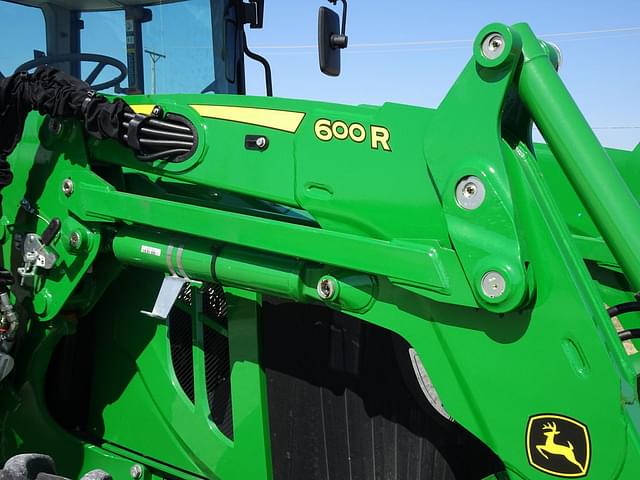 Image of John Deere 6120M equipment image 4